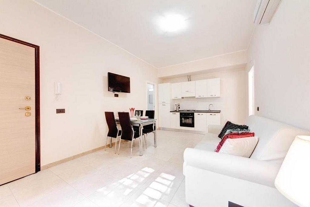 Olimpo Apartments St John In Lateran Rome Exterior photo